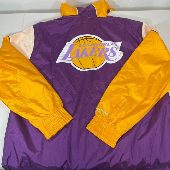Mitchell & Ness Los Angeles Lakers NBA Highlight Reel Windbreaker Jacket - Picture 5 of 6